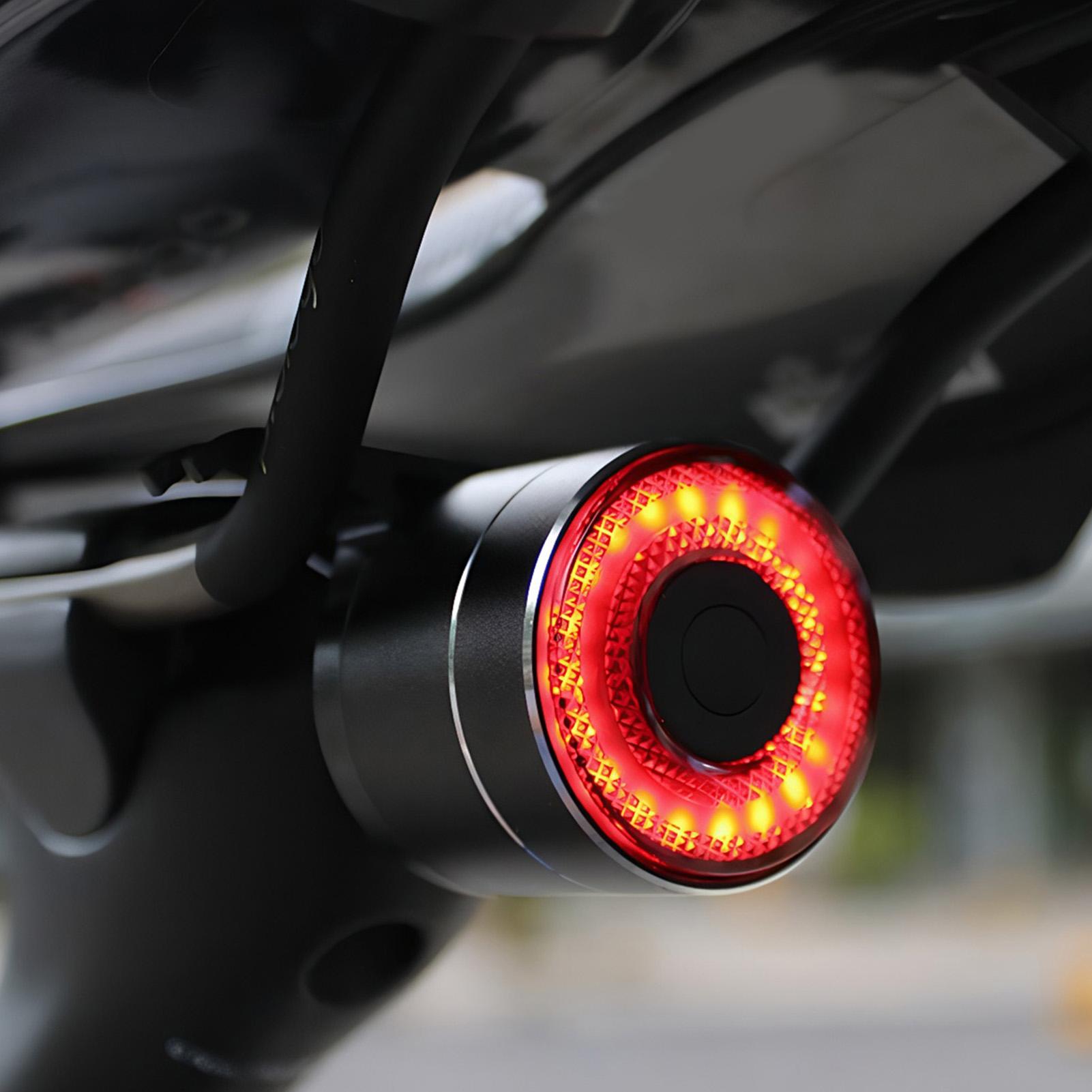 自転車リアライト スマートバイクテールセンシングライト サイ - Cycling To Commute のレビューと価格